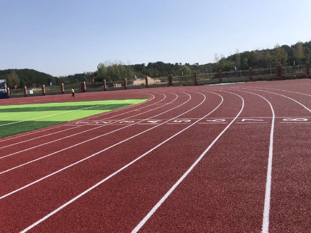 塑胶跑道材质分类及施工